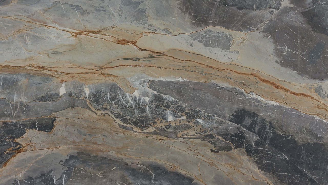 Calacatta Tempesta
