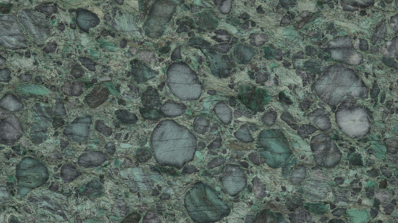 Emerald Marinace